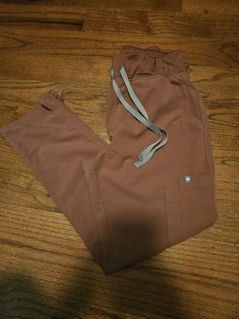 Figs Women's Rust Brown Drawstring Joggers